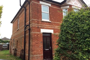 4 bed house, Winton, Ensbury Park, Bournemouth, BH92SE - Image 2