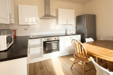 4 bed house, Charminster, Bournemouth, BH88RA - Image 4