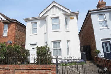 4 bed house, Charminster, Bournemouth, BH88RA - Image 3