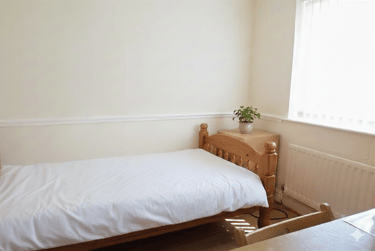 7 bed house, 10 Vine Farm Road, Talbot village, Poole, BH125EN - Image 7