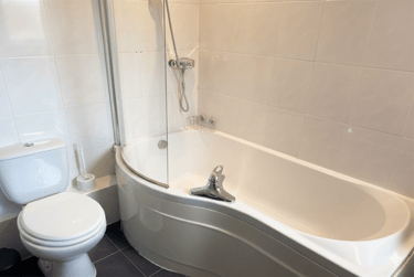 7 bed house, 10 Vine Farm Road, Talbot village, Poole, BH125EN - Image 12