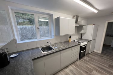 5 bed house, Maxwell Road, Charminster, Bournemouth, BH91DQ - Image 3