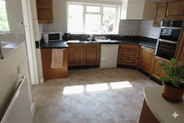 5 bed house, 14 Wallis Road, Talbot village, Bournemouth, BH104AG - Image 4