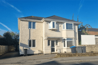 8 bed house, 64 Withermoor Road, Winton, Bournemouth, BH92PB - Image 2