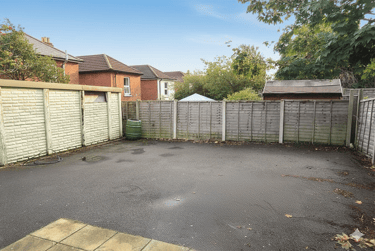 8 bed house, 64 Withermoor Road, Winton, Bournemouth, BH92PB - Image 11