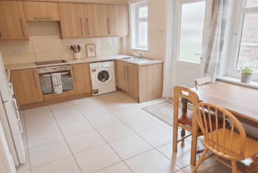 5 bed house, Winton, Bournemouth, BH92JW - Image 4