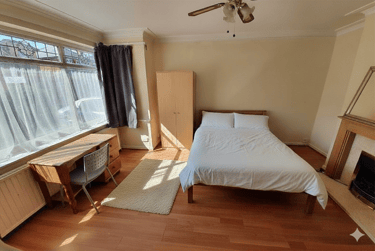 4 bed house, Winton, Ensbury Park, Bournemouth, BH92SH - Image 5