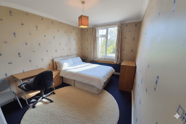 4 bed house, Winton, Ensbury Park, Bournemouth, BH92SH - Image 6