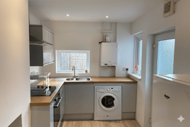 4 bed house, Charminster, Springbourne, Bournemouth, BH88NU - Image 4