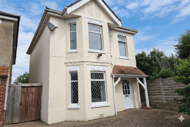 4 bed house, 6 Iris Road, Winton, Ensbury Park, Bournemouth, BH92PJ - Image 1