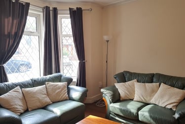 4 bed house, 6 Iris Road, Winton, Ensbury Park, Bournemouth, BH92PJ - Image 4