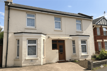 6 bed house, Winton, Bournemouth, BH92PL - Image 1