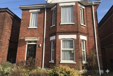3 bed flat, 47a Stanfield Road, Winton, Bournemouth, BH92NL - Image 1