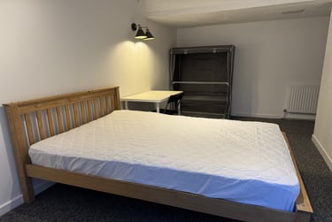 6 bed flat, Flat 1, 11 Meyrick Park Crescent, Charminster, Bournemouth, BH37AG - Image 8