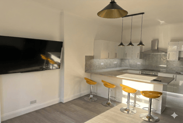 5 bed flat, Meyrick Park, Charminster, Bournemouth, BH37AG - Image 2