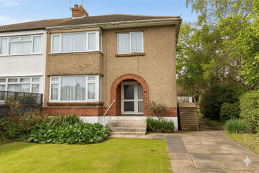 4 bed house, 31 Astbury Avenue, Talbot village, Poole, BH125DT - Image 2