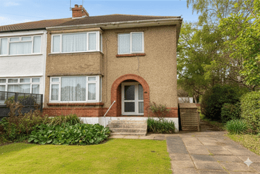 4 bed house, 31 Astbury Avenue, Talbot village, Poole, BH125DT - Image 1