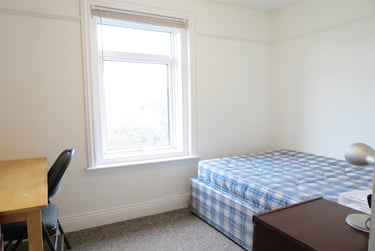 6 bed house, 162 Capstone Road, Springbourne, Bournemouth, BH88RT - Image 8