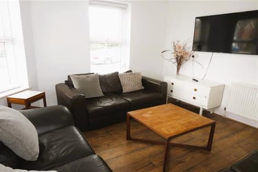 6 bed house, 29 Cranmer Road, Charminster, Bournemouth, BH91JU - Image 1