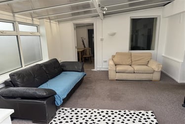 5 bed house, Winton, Charminster, Bournemouth, BH91AX - Image 2