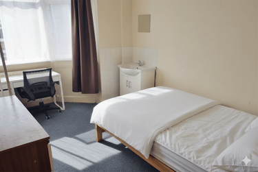 6 bed house, Winton, Bournemouth, BH92JW - Image 7