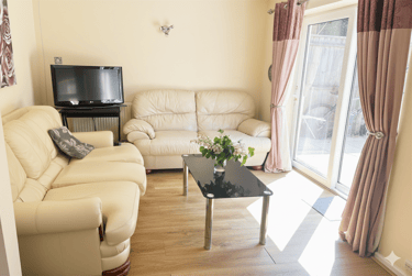 6 bed house, Winton, Charminster, Bournemouth, BH91JB - Image 2