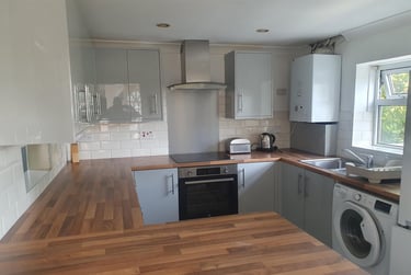 4 bed house, 45 Heather Road, Ensbury Park, Bournemouth, BH105EE - Image 3