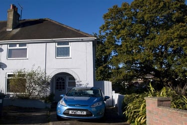 4 bed house, 45 Heather Road, Ensbury Park, Bournemouth, BH105EE - Image 1