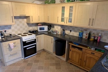 3 bed house, 3 Archdale Close, Ensbury Park, Bournemouth, BH104EH - Image 3