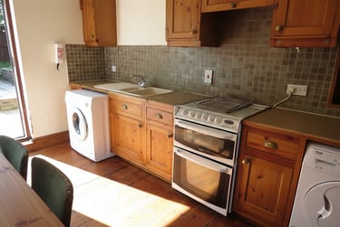 4 bed house, Winton, Charminster, Bournemouth, BH91EU - Image 4