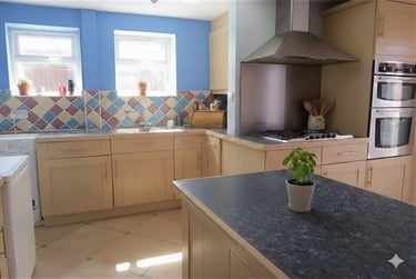 6 bed house, Winton, Charminster, Bournemouth, BH91LD - Image 4
