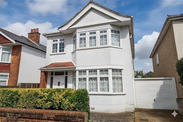 6 bed house, Winton, Bournemouth, BH92JX - Image 1