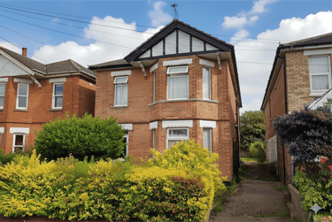6 bed house, Winton, Bournemouth, BH92NJ - Image 1