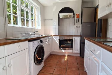 4 bed house, Edward Road, City Centre, Canterbury, CT11UH - Image 1