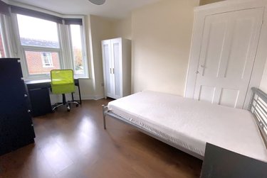 5 bed house, Guildford Road, Wincheap, Canterbury, CT13QD - Image 1