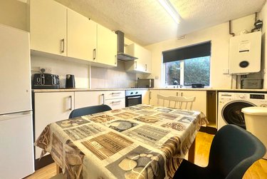 4 bed house, Ancress Close, Hales Place, Canterbury, CT27DH - Image 2