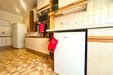 5 bed house, Kemsing Gardens, Hales Place, Canterbury, CT27RF - Image 4