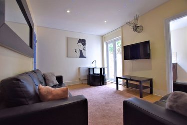 1 bed house, York Road, Wincheap, Canterbury, CT13SX - Image 1