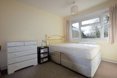 3 bed flat, Hawe Close, Hales Place, Canterbury, CT27DL - Image 5