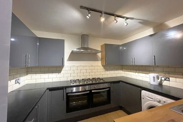 6 bed house, Starle Close, Christchurch, Canterbury, CT11XE - Image 1