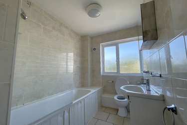 6 bed house, Starle Close, Christchurch, Canterbury, CT11XE - Image 4