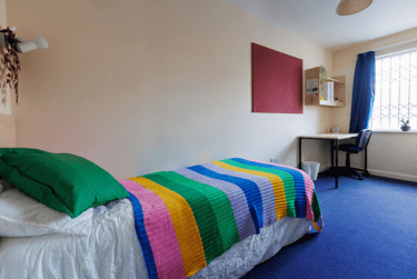 Single  at Raleigh Park, Faraday Road, Dunkirk, Nottingham, NG72AZ - Image 1