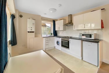 2 bed flat, a London Road, Headington, Oxford, OX37RE - Image 4