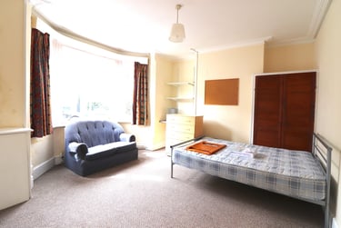 1 bed house, Jeune Street, City Centre, Oxford, OX41BN - Image 2