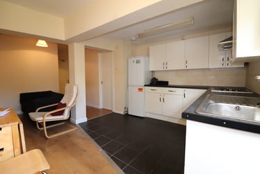 4 bed house, Princes Street, City Centre, Oxford, OX41DD - Image 2