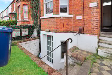 1 bed flat, James Street, City Centre, Oxford, OX41EX - Image 1