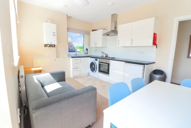 2 bed flat, a London Road, Headington, Oxford, OX37RE - Image 5