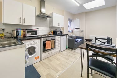 2 bed flat, a London Road, Headington, Oxford, OX37RE - Image 6