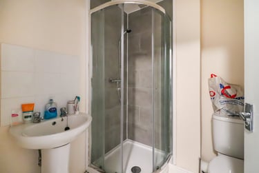 2 bed flat, a London Road, Headington, Oxford, OX37RE - Image 5