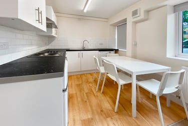 2 bed flat, a London Road, Headington, Oxford, OX37RE - Image 3